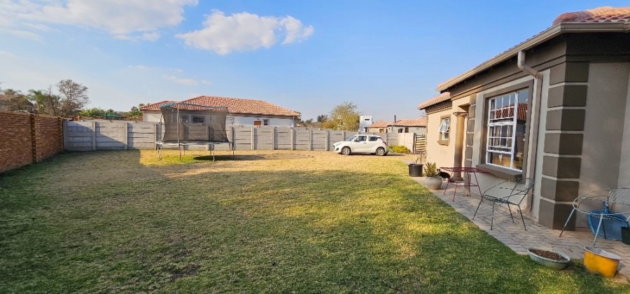 3 Bedroom Property for Sale in Ngwenya River Estate North West